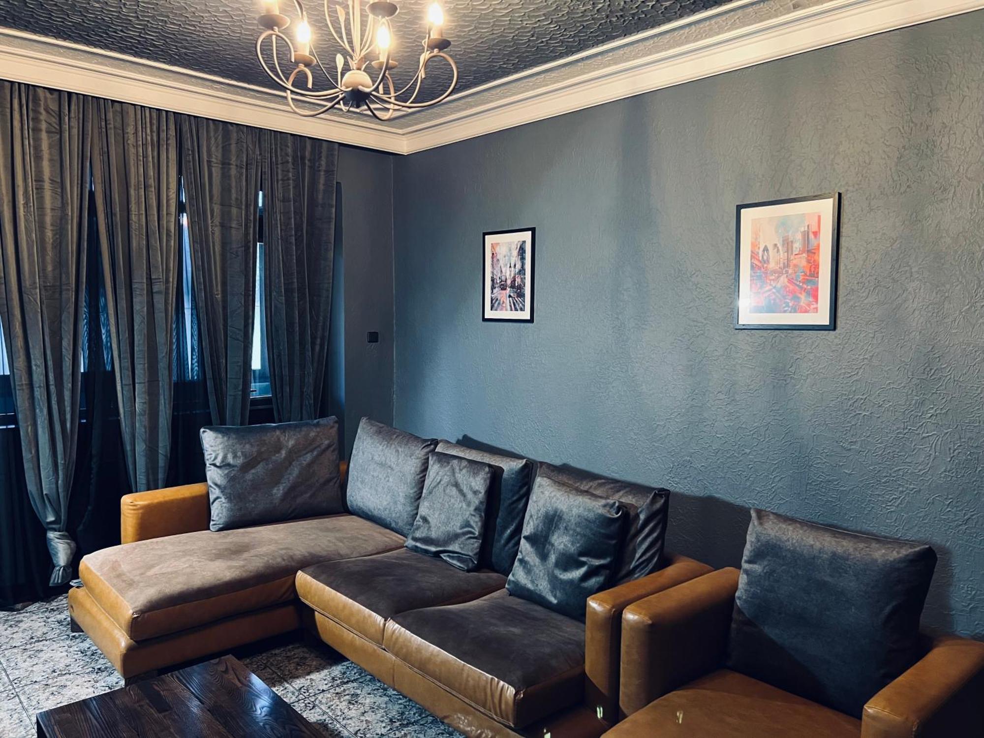 Central Apartment Black Cat Karlovo Kültér fotó